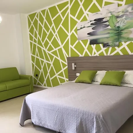 Bed and Breakfast Corso Roma & 4*