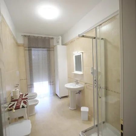 Couette-café Corso Roma & 4*