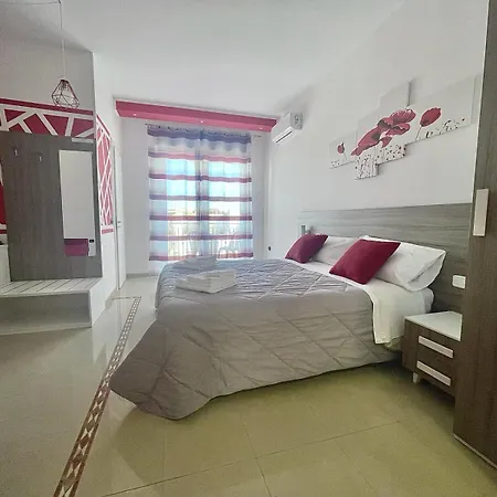 Bed & Breakfast Corso Roma & 4*