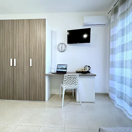 Corso Roma & Bed and Breakfast Apricena