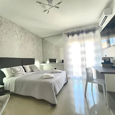 Corso Roma & 4*