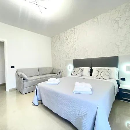 לינה וארוחת בוקר Corso Roma 3*
